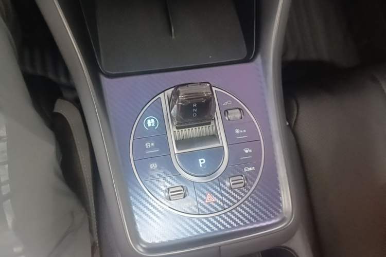 Used BYD Sealion 05 DM-i 2025 DM-i 115KM Prestige Model Gear Lever