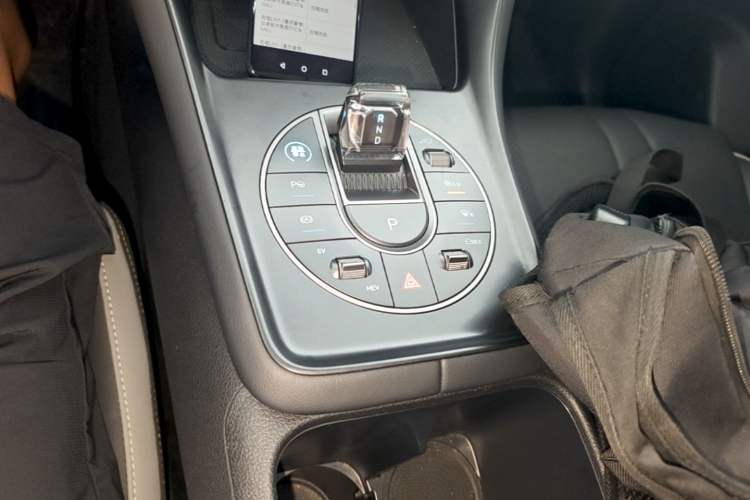 Used BYD Sealion 05 DM-i 2025 DM-i Smart Drive 115KM Flagship Model Gear Lever