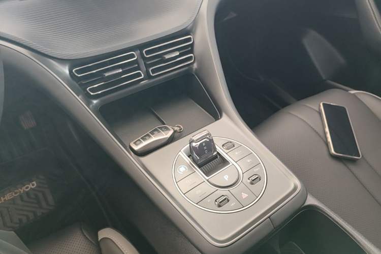 Used BYD Sealion 05 DM-i 2025 DM-i 75KM Prestige Model Gear Lever