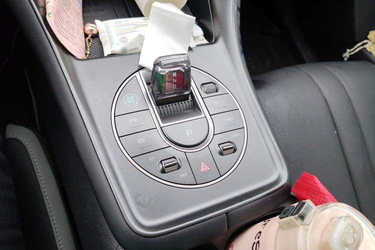 Used BYD Sealion 05 DM-i 2025 DM-i Smart Drive 115KM Flagship Model Gear Lever
