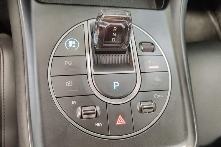Used BYD Sealion 05 DM-i 2025 DM-i Smart Drive 115KM Prestige Model Gear Lever