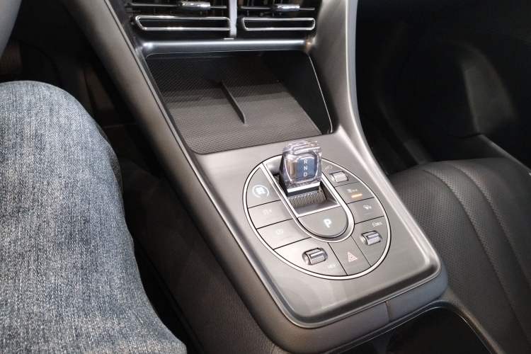 Used BYD Sealion 05 DM-i 2025 DM-i 115KM Prestige Model Gear Lever