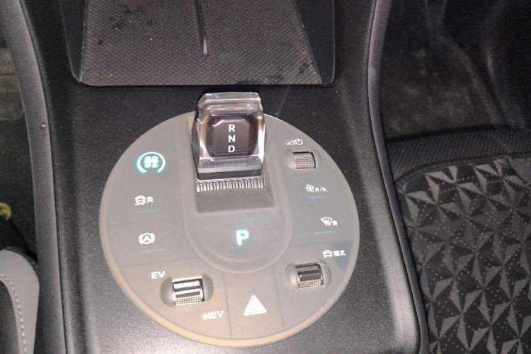 Used BYD Sealion 05 DM-i 2025 DM-i 115KM Prestige Model Gear Lever