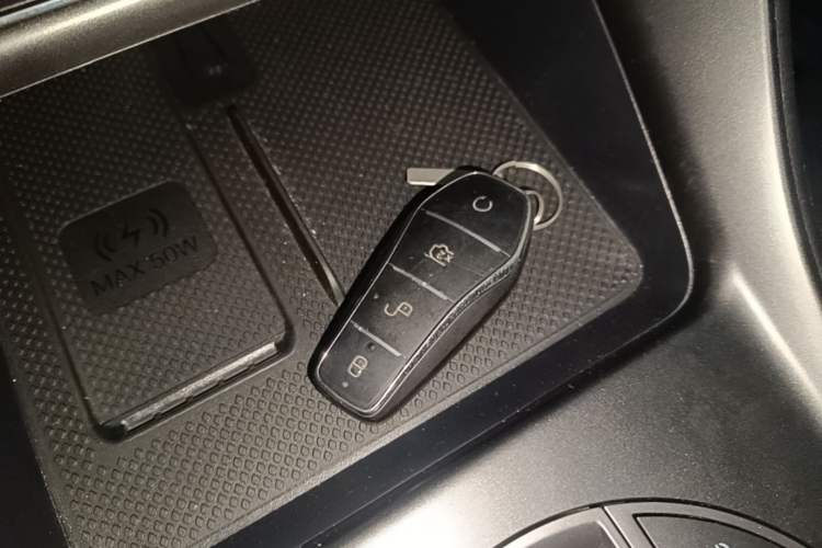 Used BYD Sealion 05 DM-i 2025 DM-i Smart Drive 115KM Flagship Model Interior 1