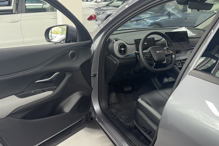 Used BYD Sealion 05 DM-i 2025 DM-i 115KM Prestige Model Interior 2