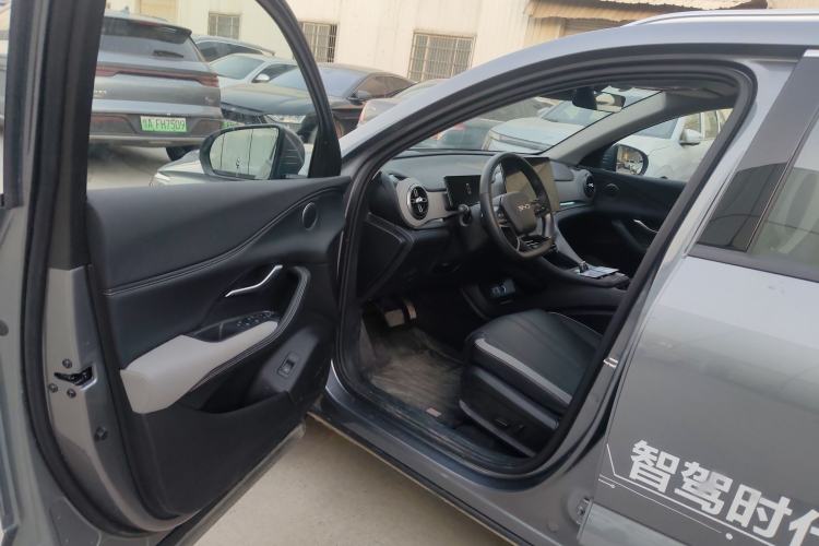 Used BYD Sealion 05 DM-i 2025 DM-i Smart Drive 115KM Flagship Model Interior 2