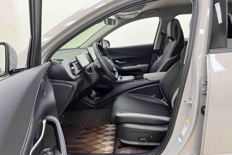Used BYD Sealion 05 DM-i 2025 DM-i Smart Drive 75KM Luxury Model Interior 3