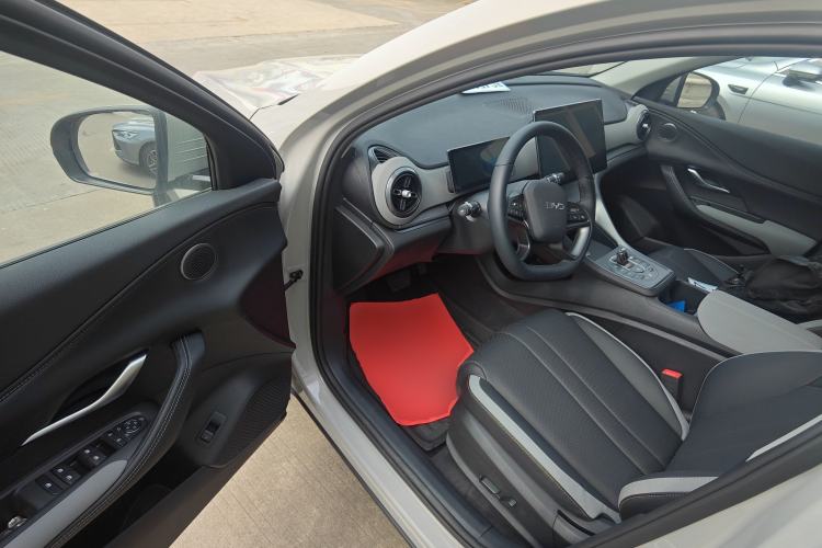 Used BYD Sealion 05 DM-i 2025 DM-i Smart Drive 115KM Flagship Model Interior 3