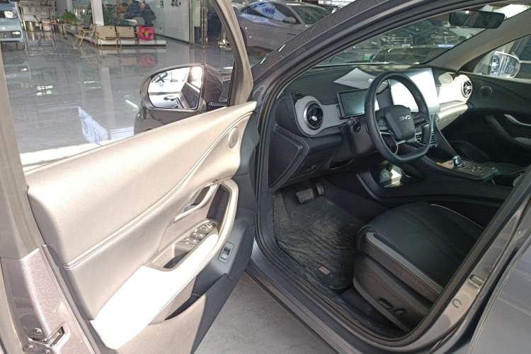 Used BYD Sealion 05 DM-i 2025 DM-i Smart Drive 115KM Flagship Model Interior 3
