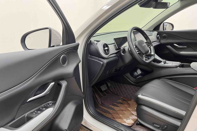 Used BYD Sealion 05 DM-i 2025 DM-i Smart Drive 75KM Luxury Model Interior 4