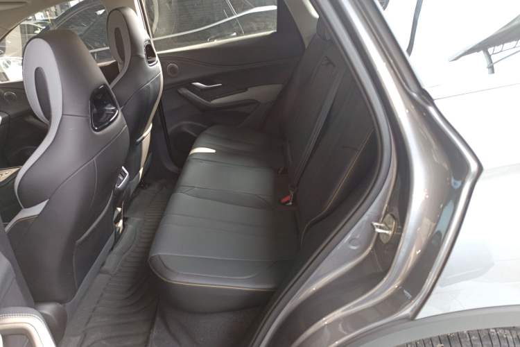 Used BYD Sealion 05 DM-i 2025 DM-i Smart Drive 115KM Flagship Model Interior 4