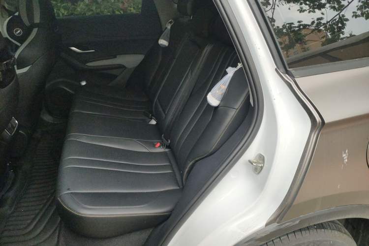 Used BYD Sealion 05 DM-i 2025 DM-i Smart Drive 115KM Prestige Model Interior 4