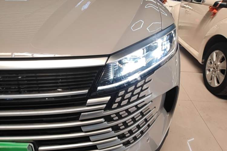 Used BYD Sealion 05 DM-i 2025 DM-i 115KM Prestige Model Left Front Headlight