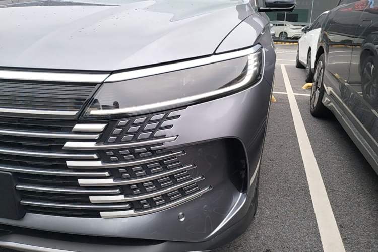 Used BYD Sealion 05 DM-i 2025 DM-i Smart Drive 115KM Flagship Model Left Front Headlight