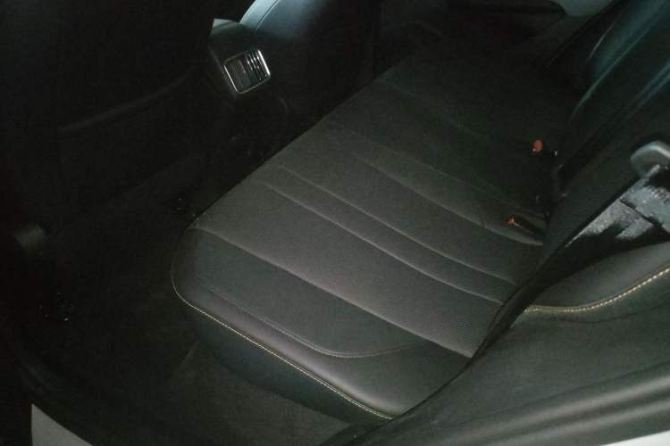 Used BYD Sealion 05 DM-i 2025 DM-i Smart Drive 115KM Flagship Model Left Rear Seat
