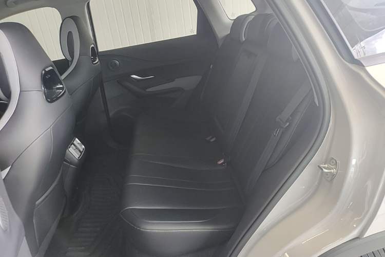 Used BYD Sealion 05 DM-i 2025 DM-i Smart Drive 75KM Luxury Model Left Rear Seat