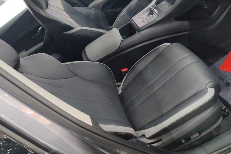 Used BYD Sealion 05 DM-i 2025 DM-i Smart Drive 115KM Flagship Model Right Front Seat