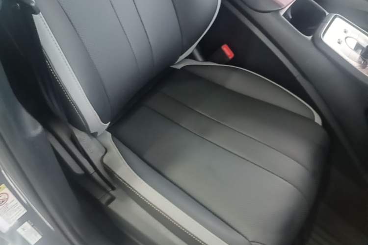 Used BYD Sealion 05 DM-i 2025 DM-i 115KM Prestige Model Right Front Seat