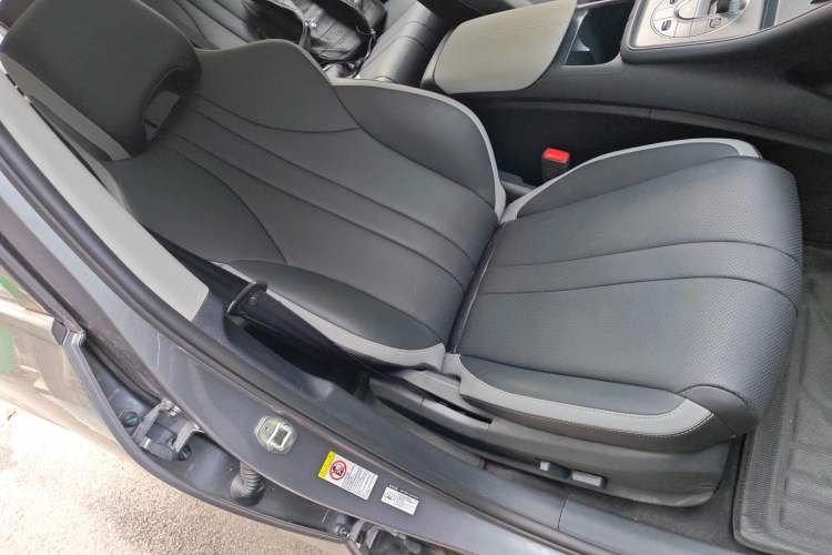 Used BYD Sealion 05 DM-i 2025 DM-i Smart Drive 115KM Flagship Model Right Front Seat