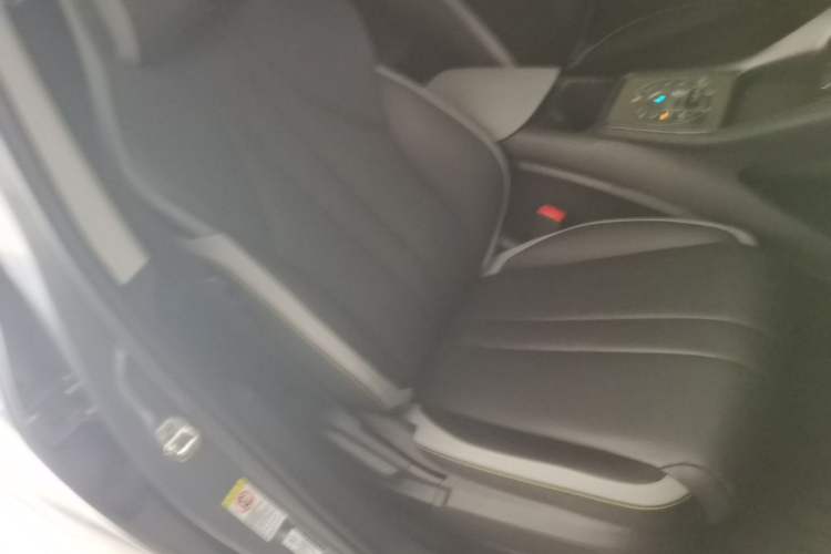 Used BYD Sealion 05 DM-i 2025 DM-i Smart Drive 75KM Luxury Model Right Front Seat