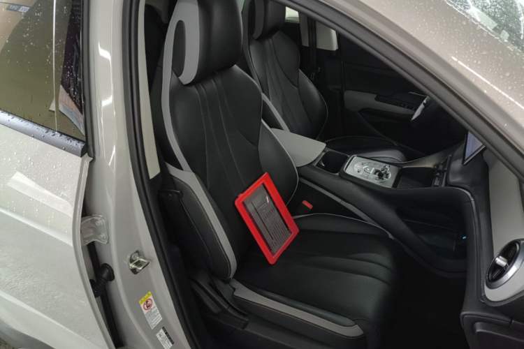 Used BYD Sealion 05 DM-i 2025 DM-i 115KM Prestige Model Right Front Seat