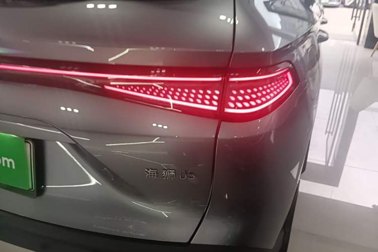 Used BYD Sealion 05 DM-i 2025 DM-i 115KM Prestige Model Right Rear Taillight