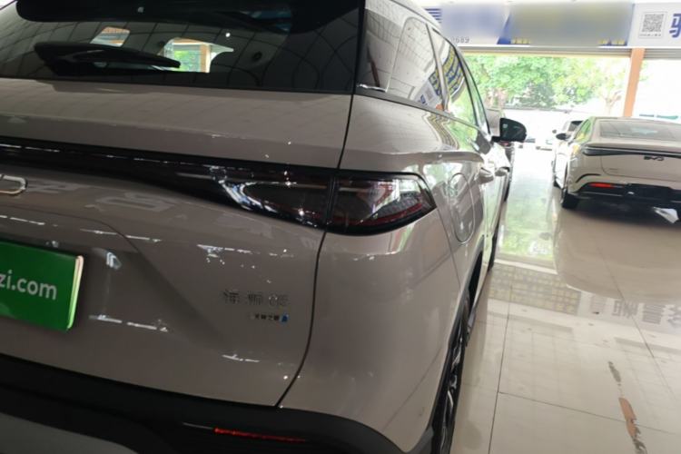 Used BYD Sealion 05 DM-i 2025 DM-i Smart Drive 115KM Prestige Model Right Rear Taillight