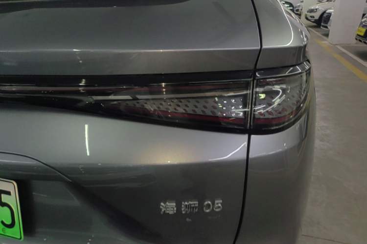 Used BYD Sealion 05 DM-i 2025 DM-i Intelligent Driving 75KM Prestige Model Right Rear Taillight