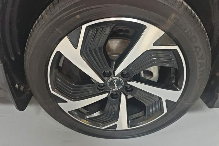 Used BYD Sealion 05 DM-i 2025 DM-i 115KM Flagship Model Right Rear Wheel Hub
