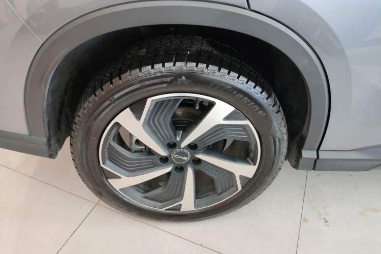 Used BYD Sealion 05 DM-i 2025 DM-i Smart Drive 115KM Flagship Model Right Rear Wheel Hub