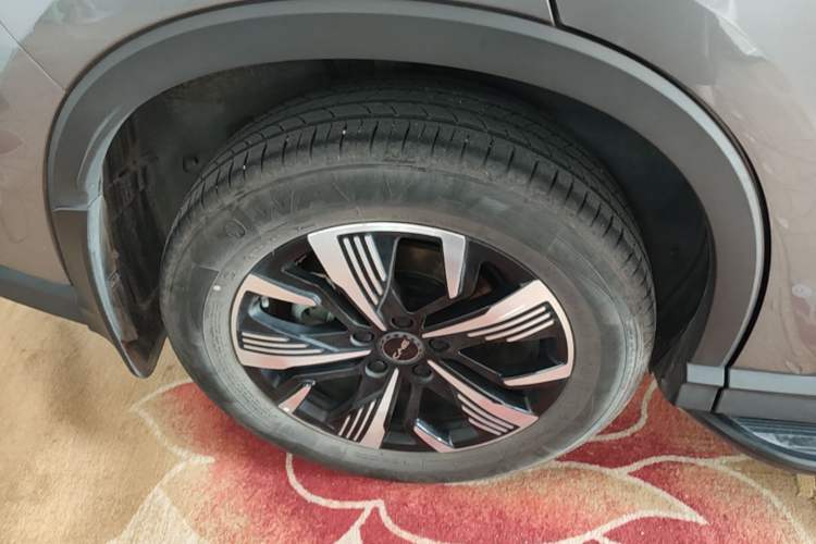 Used BYD Sealion 05 DM-i 2025 DM-i 75KM Prestige Model Right Rear Wheel Hub