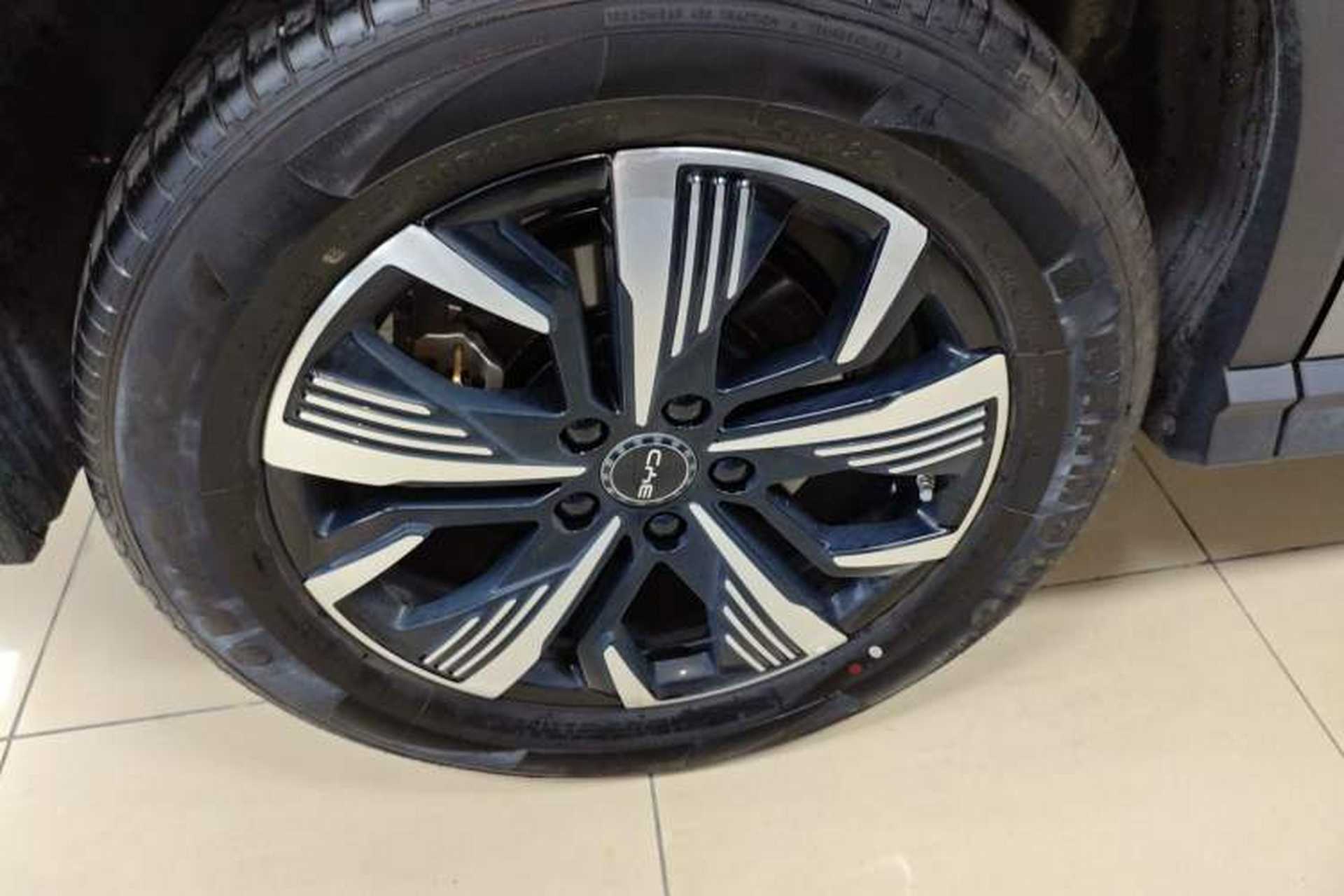 Used BYD Sealion 05 DM-i 2025 DM-i Smart Drive 75KM Luxury Model Right Rear Wheel Hub