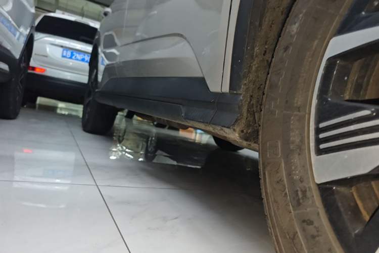 Used BYD Sealion 05 DM-i 2025 DM-i Smart Drive 75KM Luxury Model Right Side Sill