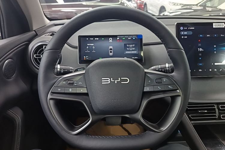 Used BYD Sealion 05 DM-i 2025 DM-i Intelligent Driving 75KM Prestige Model Steering Wheel