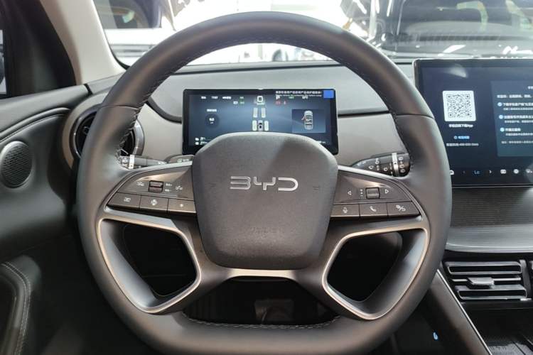 Used BYD Sealion 05 DM-i 2025 DM-i Smart Drive 115KM Prestige Model Steering Wheel