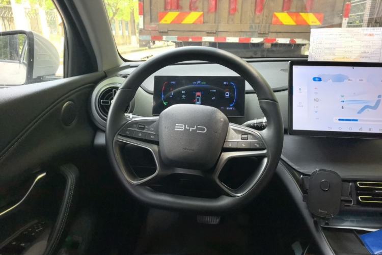Used BYD Sealion 05 DM-i 2025 DM-i 75KM Prestige Model Steering Wheel