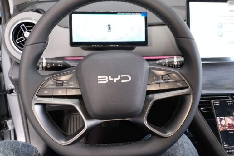 Used BYD Sealion 05 DM-i 2025 DM-i 115KM Prestige Model Steering Wheel