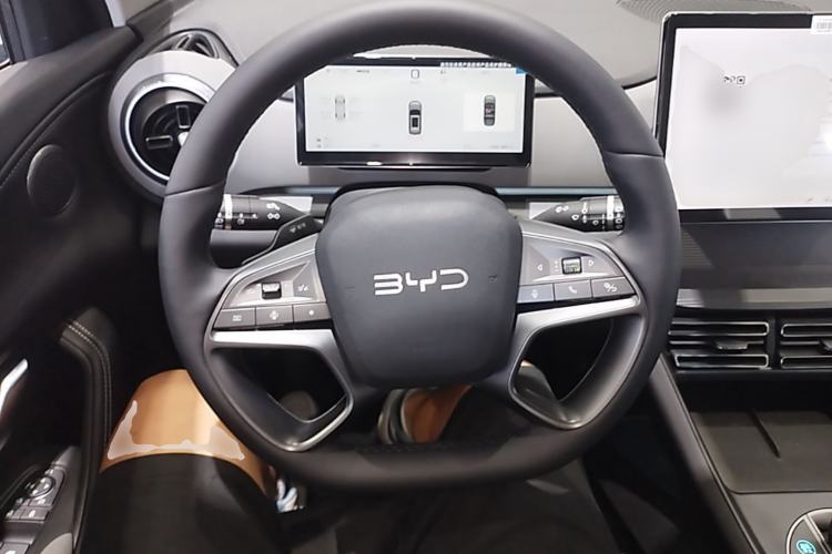 Used BYD Sealion 05 DM-i 2025 DM-i Intelligent Driving 75KM Prestige Model Steering Wheel