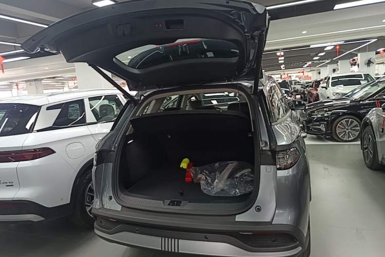 Used BYD Sealion 05 DM-i 2025 DM-i Intelligent Driving 75KM Prestige Model Trunk