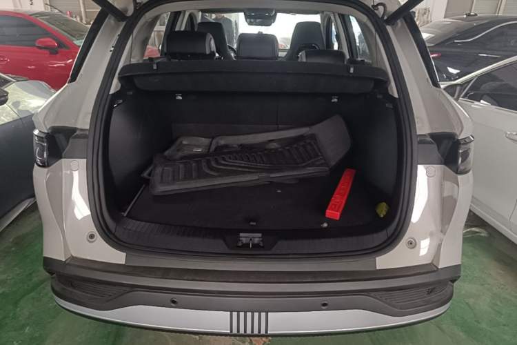 Used BYD Sealion 05 DM-i 2025 DM-i Smart Drive 115KM Flagship Model Trunk