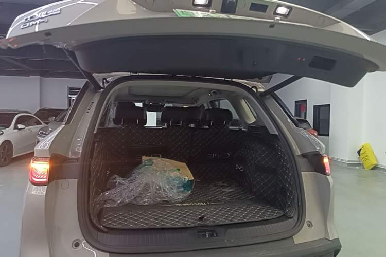 Used BYD Sealion 05 DM-i 2025 DM-i Smart Drive 115KM Prestige Model Trunk