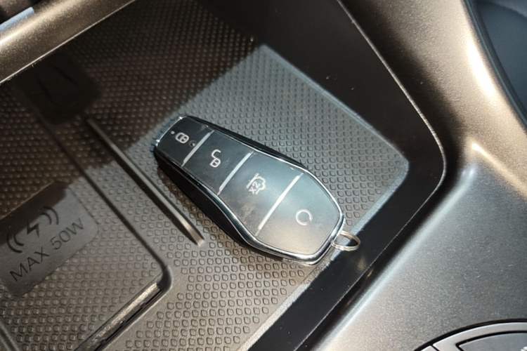 Used BYD Sealion 05 DM-i 2025 DM-i Smart Drive 115KM Prestige Model Vehicle Key