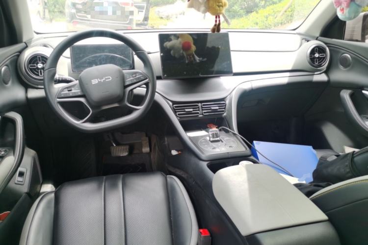 Used BYD Sealion 05 DM-i 2025 DM-i 75KM Prestige Model Center Console