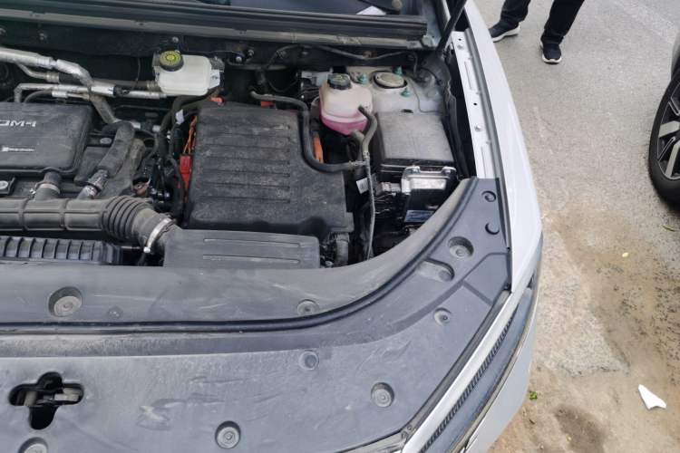 Used BYD Sealion 05 DM-i 2025 DM-i 75KM Prestige Model Engine Bay Left