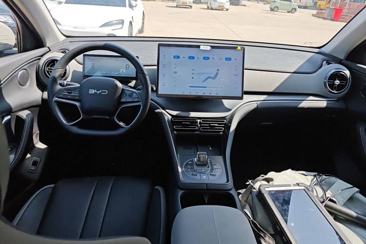 Used BYD Sealion 05 DM-i 2025 DM-i 115KM Flagship Model Center Console
