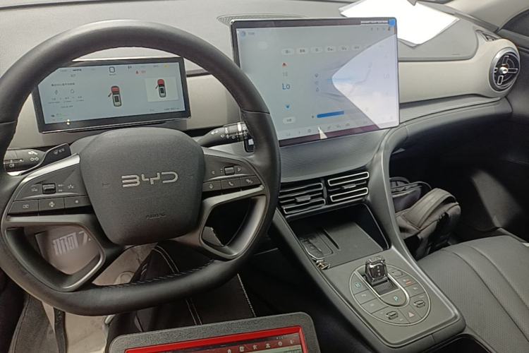 Used BYD Sealion 05 DM-i 2025 DM-i Smart Drive 115KM Flagship Model Center Console