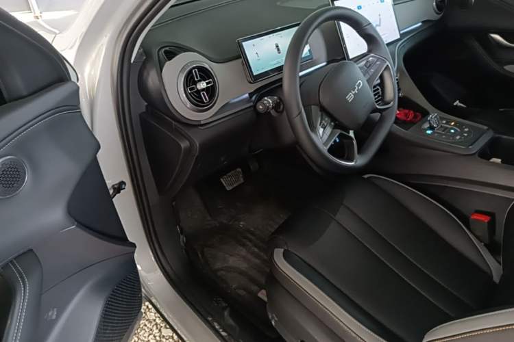 Used BYD Sealion 05 DM-i 2025 DM-i 115KM Prestige Model Driver Seat
