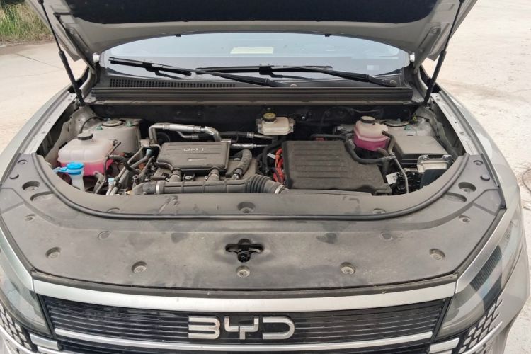 Used BYD Sealion 05 DM-i 2025 DM-i 115KM Prestige Model Engine Bay