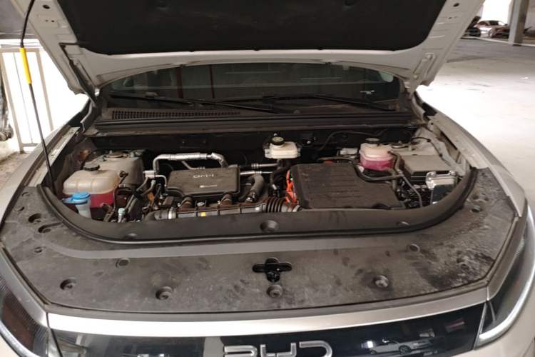 Used BYD Sealion 05 DM-i 2025 DM-i Smart Drive 75KM Luxury Model Engine Bay