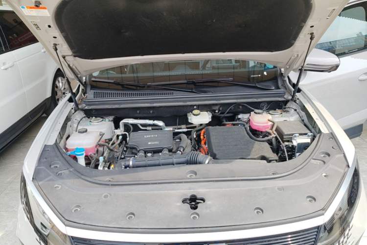 Used BYD Sealion 05 DM-i 2025 DM-i 115KM Prestige Model Engine Bay